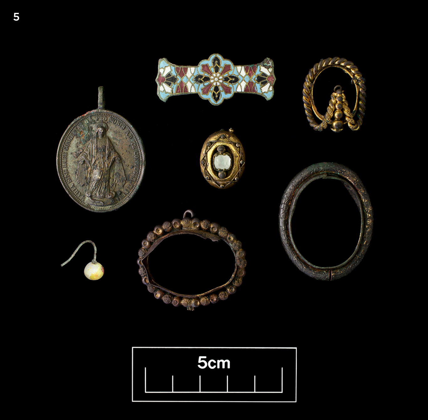 Jewellery from Jones Lane, deposited between 1855–1890s.